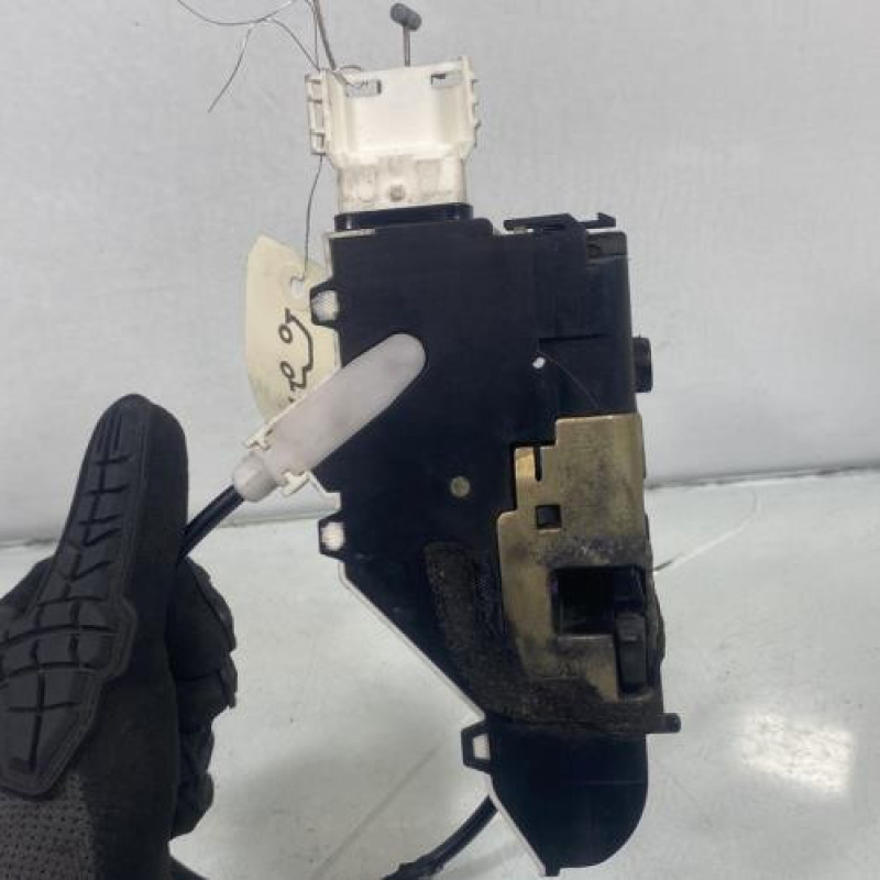 Serrure avant gauche PEUGEOT 407 Photo n°3