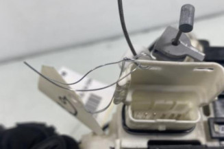 Serrure avant gauche PEUGEOT 407