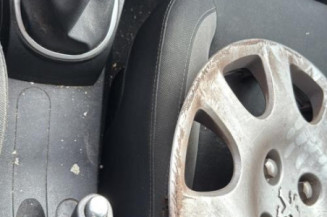 Feu arriere stop central RENAULT CLIO 3