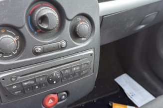 Feu arriere stop central RENAULT CLIO 3