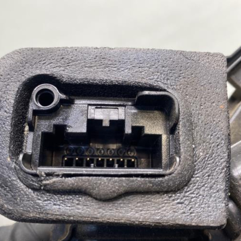 Serrure avant gauche VOLKSWAGEN GOLF 7 Photo n°4