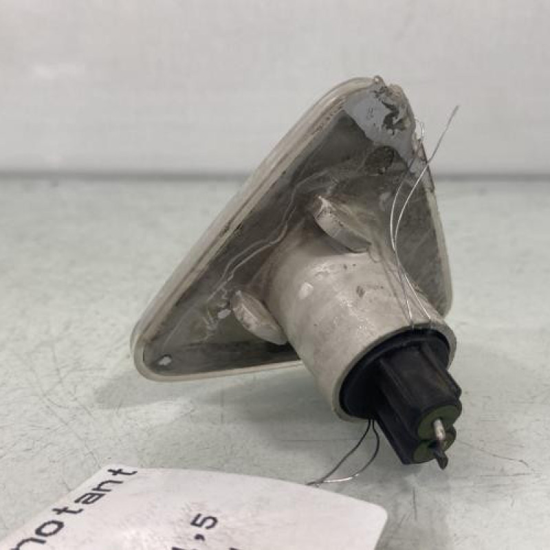 Repetiteur clignotant avant droit  (Feux) RENAULT KANGOO 2 Photo n°3