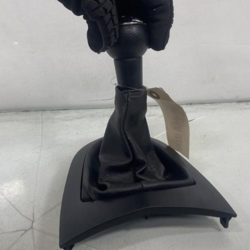 Pommeau de vitesses PEUGEOT 308 1 Photo n°3