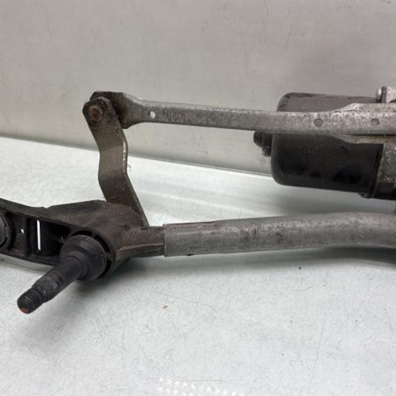 Moteur essuie glace avant RENAULT CLIO 3 Photo n°3