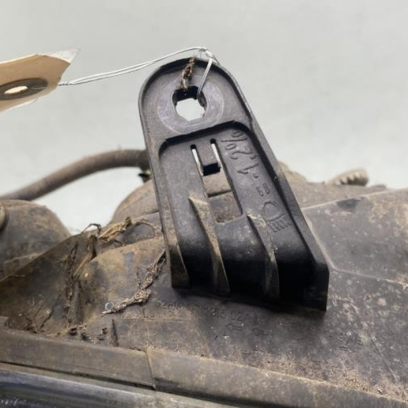 Optique avant principal droit (feux)(phare) CITROEN SAXO Photo n°3