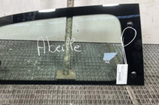 Vitre arriere droit RENAULT TWINGO 3 Photo n°1