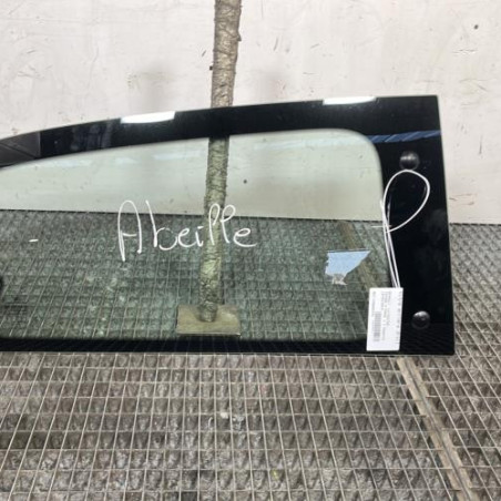 Vitre arriere droit RENAULT TWINGO 3 Photo n°1