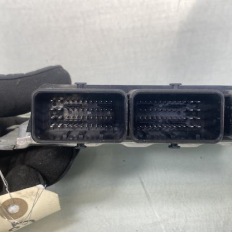 Calculateur moteur DACIA SANDERO 2