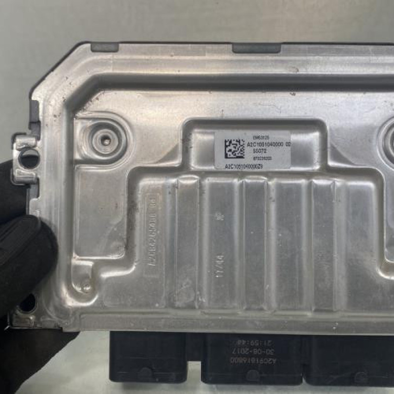 Calculateur moteur DACIA SANDERO 2 Photo n°3