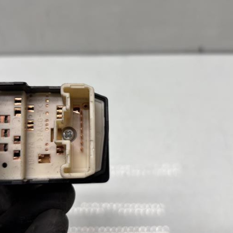 Commande retroviseurs MITSUBISHI L 200 3 Photo n°3