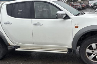 Commande retroviseurs MITSUBISHI L 200 3