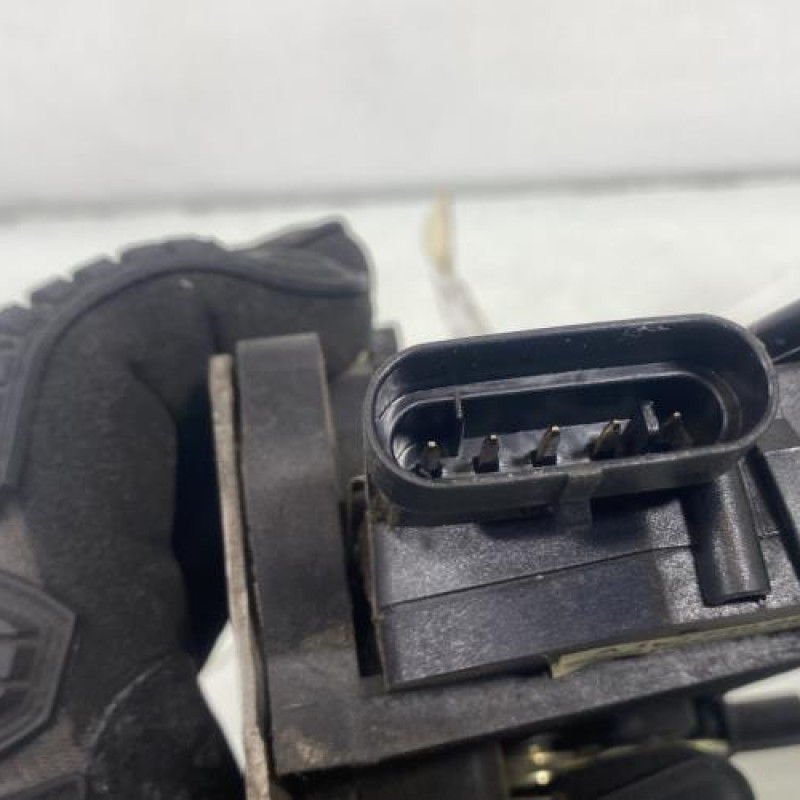 Serrure arriere droit MERCEDES CLASSE M 163 Photo n°4