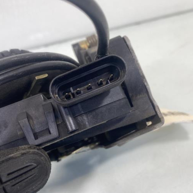 Serrure arriere gauche MERCEDES CLASSE M 163 Photo n°4