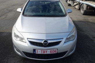 Commodo phare OPEL ASTRA J