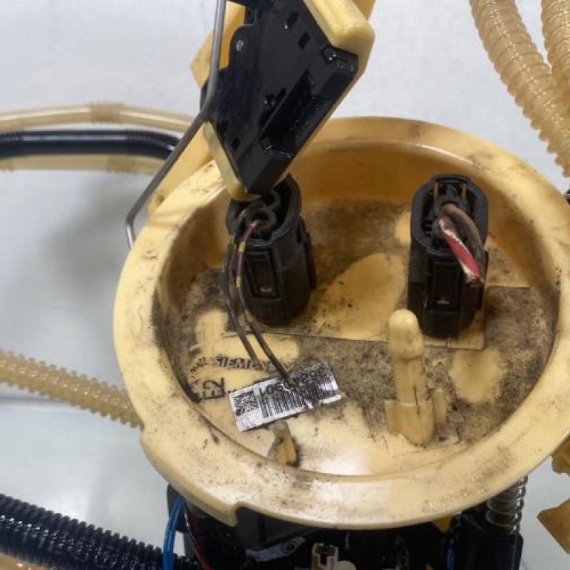 Pompe à carburant BMW SERIE 3 E90 Photo n°2