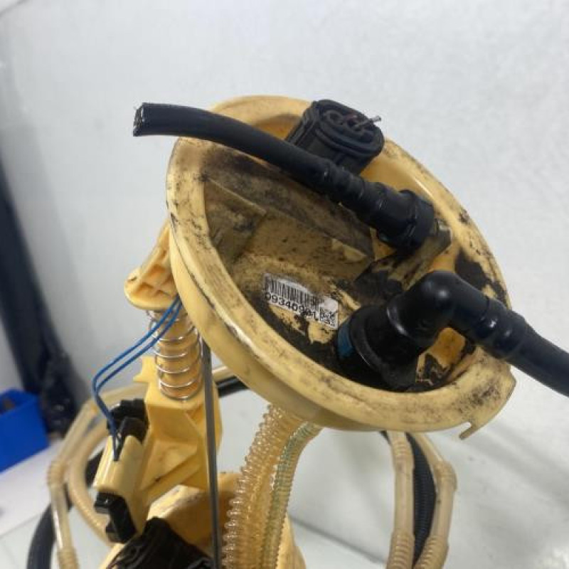 Pompe à carburant BMW SERIE 3 E90 Photo n°3