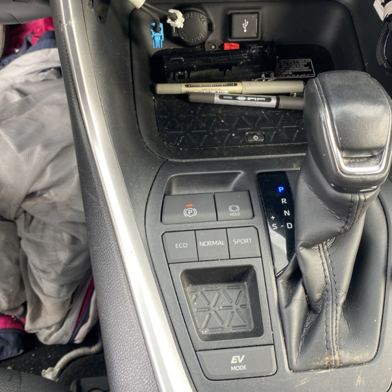 TOYOTA RAV4 5 PHASE 1 2.5i - 16V HYBRID Photo n°23