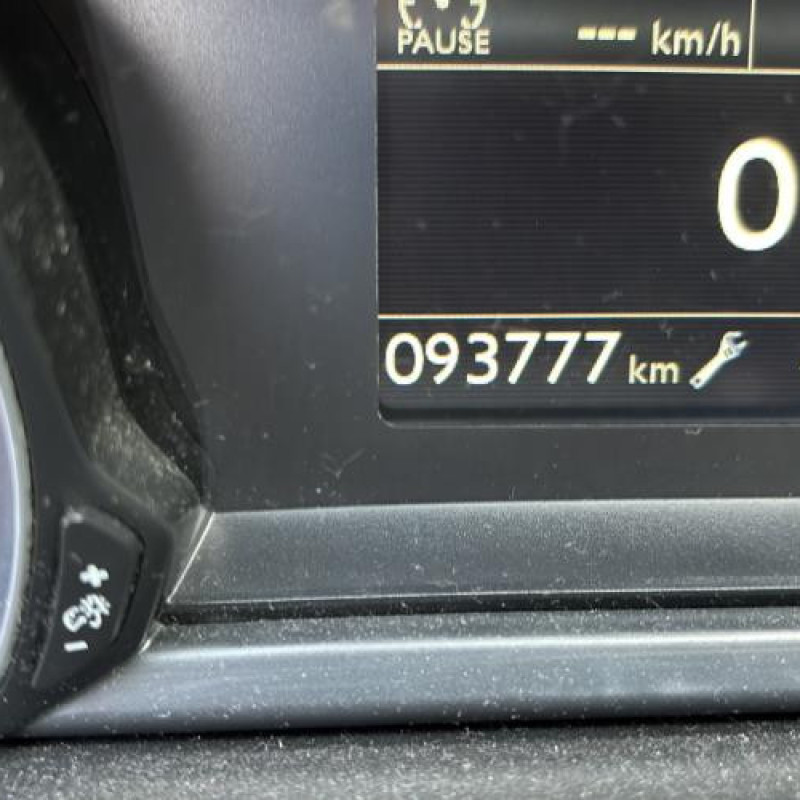 Pretensionneur de ceinture avant droit PEUGEOT 308 2 Photo n°16