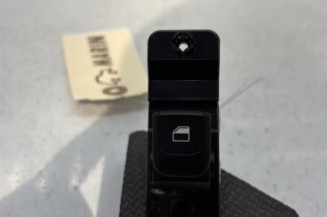 Interrupteur de leve vitre arriere droit KIA STONIC Photo n°1