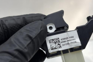 Interrupteur de leve vitre arriere droit KIA STONIC