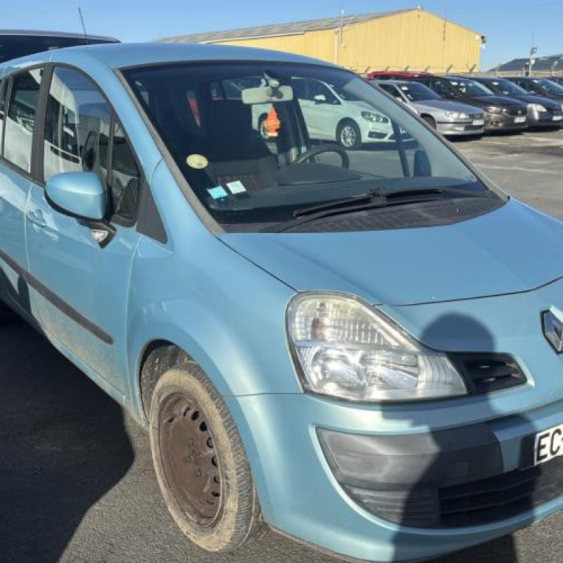 Reservoir essence RENAULT GRAND MODUS Photo n°3