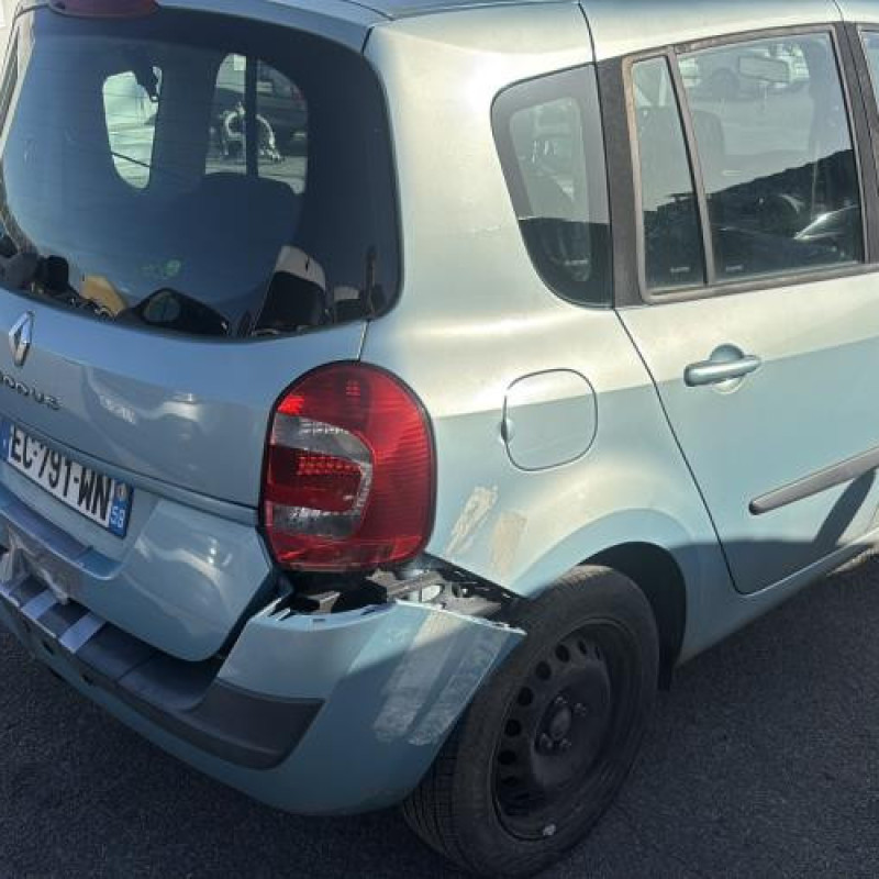 Reservoir essence RENAULT GRAND MODUS Photo n°4