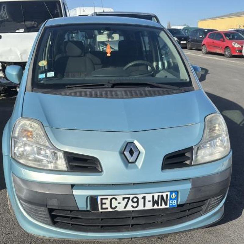 Reservoir essence RENAULT GRAND MODUS Photo n°8