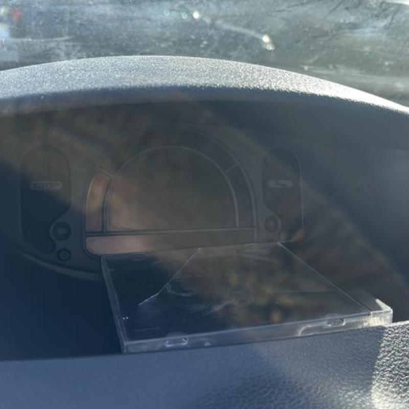 Reservoir essence RENAULT GRAND MODUS Photo n°17