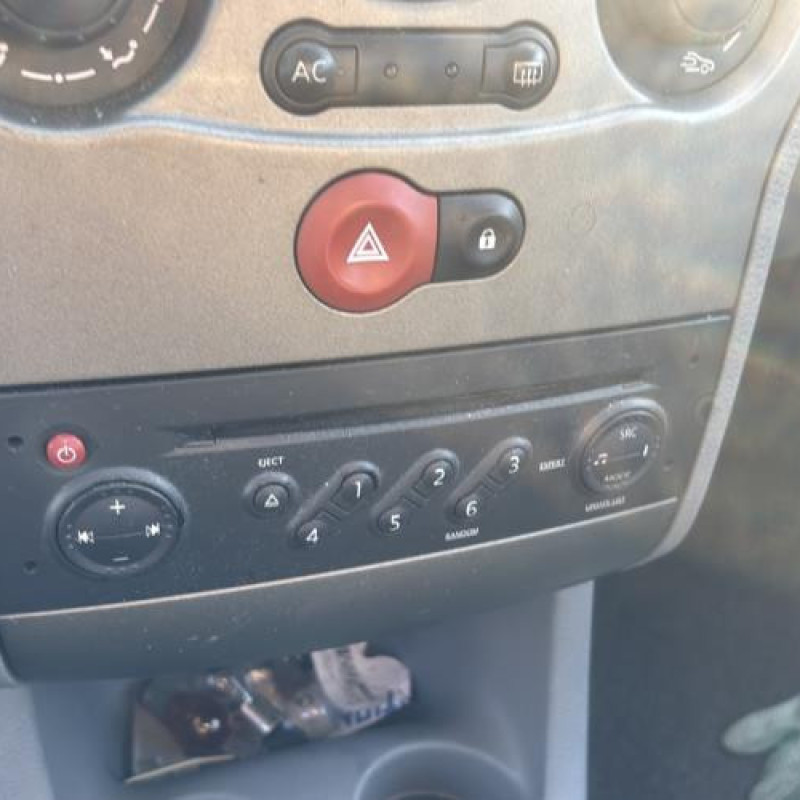 Reservoir essence RENAULT GRAND MODUS Photo n°19