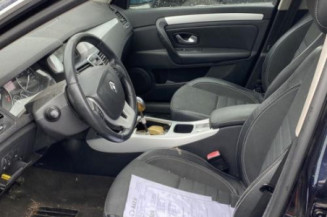 Reservoir essence RENAULT LAGUNA 3