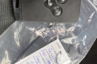 Reservoir essence RENAULT LAGUNA 3