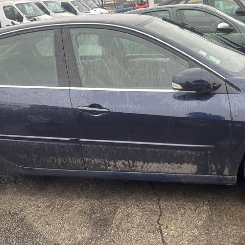 Reservoir essence RENAULT LAGUNA 3 Photo n°13