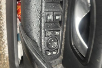 Reservoir essence RENAULT LAGUNA 3