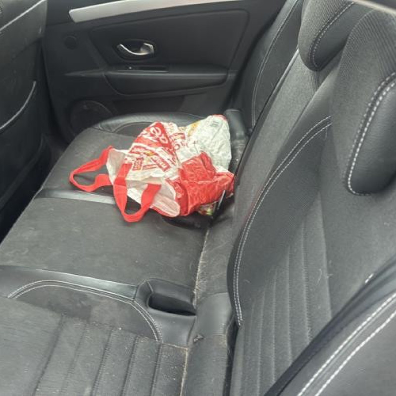 Reservoir essence RENAULT LAGUNA 3 Photo n°16