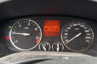 Reservoir essence RENAULT LAGUNA 3