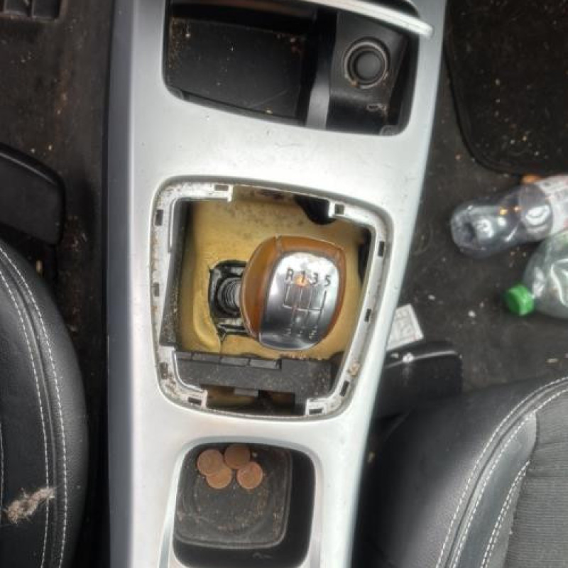 Reservoir essence RENAULT LAGUNA 3 Photo n°20