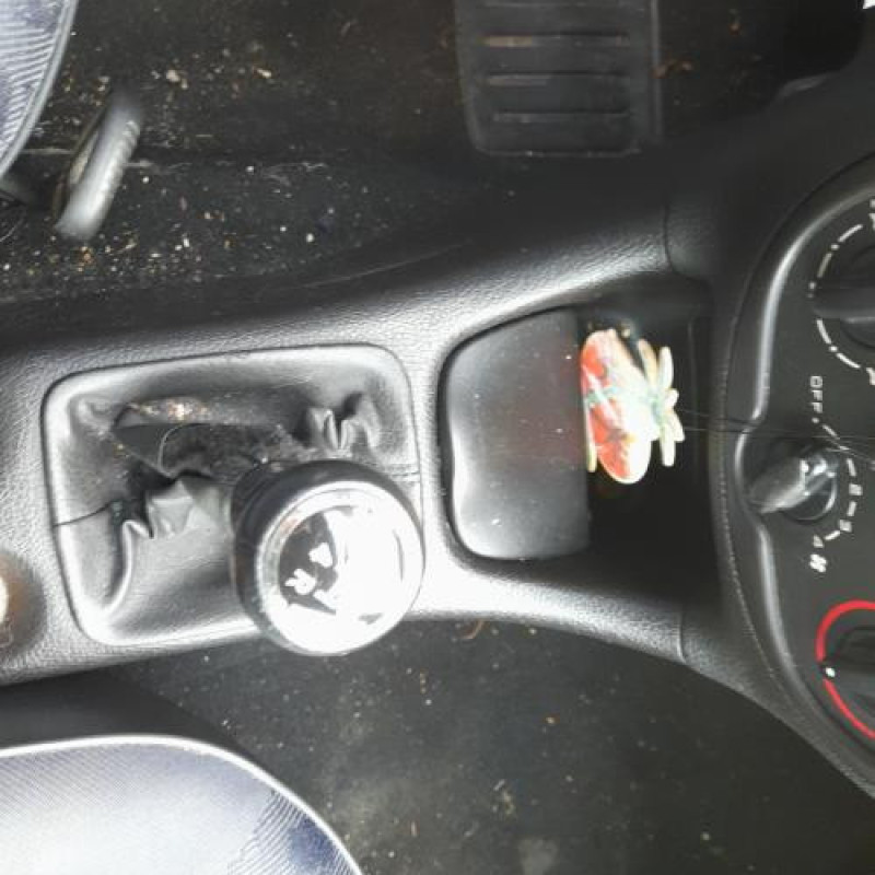 Reservoir essence PEUGEOT 206 Photo n°3