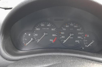 Reservoir essence PEUGEOT 206