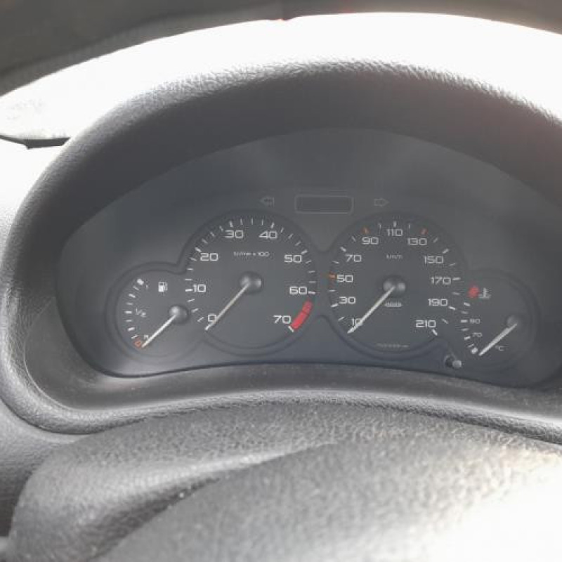 Reservoir essence PEUGEOT 206 Photo n°6