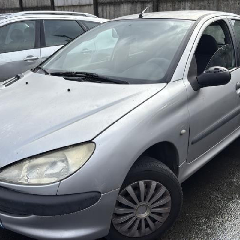 Reservoir essence PEUGEOT 206 Photo n°8