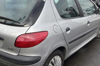 Reservoir essence PEUGEOT 206