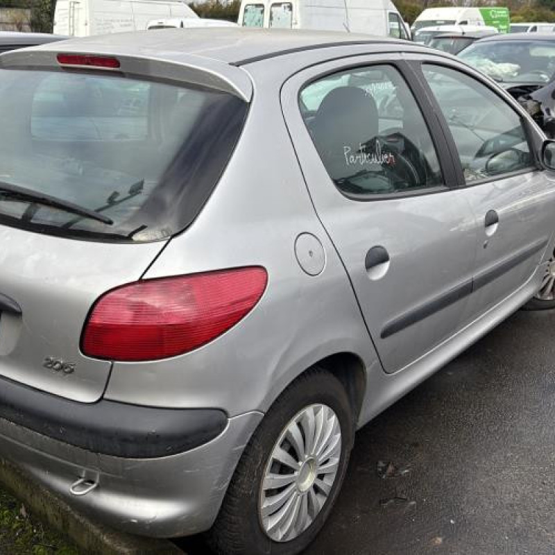 Reservoir essence PEUGEOT 206 Photo n°10