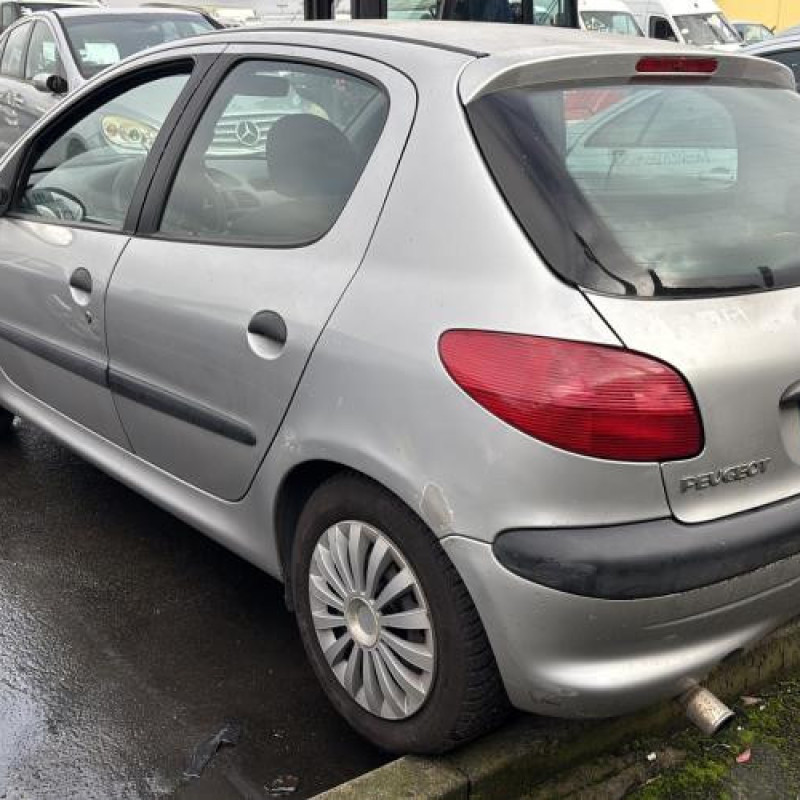 Reservoir essence PEUGEOT 206 Photo n°11