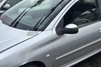 Reservoir essence PEUGEOT 206