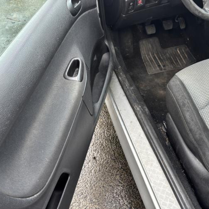 Reservoir essence PEUGEOT 206 Photo n°13