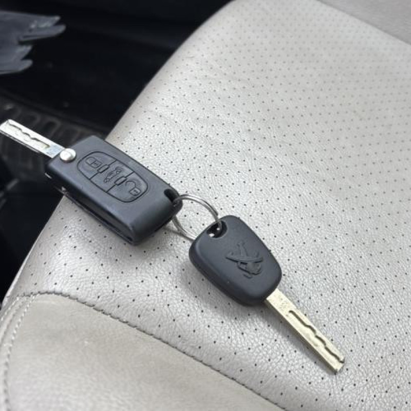 Bloc ABS (freins anti-blocage) PEUGEOT 207 Photo n°20