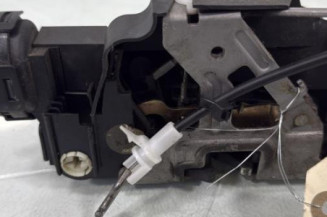 Serrure avant droit MERCEDES CLASSE A 168