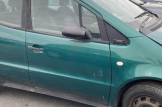 Serrure avant droit MERCEDES CLASSE A 168