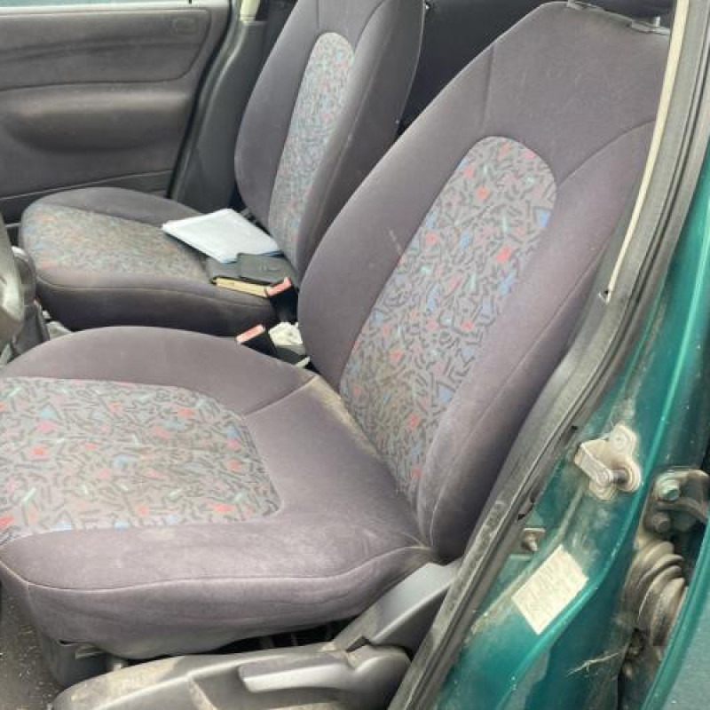 Serrure avant droit MERCEDES CLASSE A 168 Photo n°15