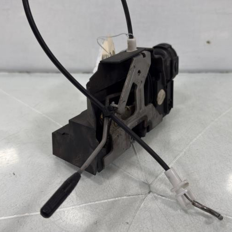 Serrure avant gauche MERCEDES CLASSE A 168 Photo n°4